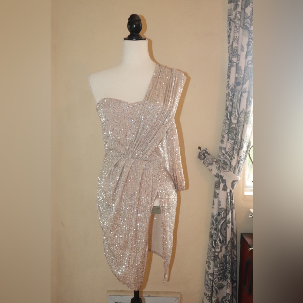 Flirty dress for Vegas
